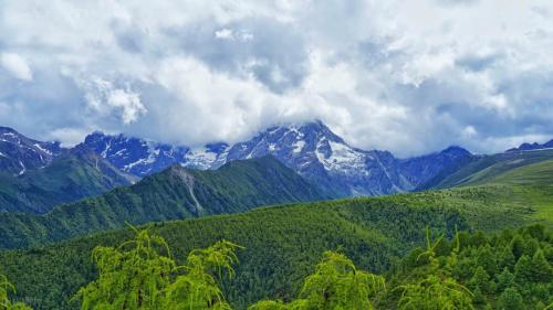 How to play Meili Snow Mountain? You are recommended 4 classic walking routes in the fresh air, it is recommended to bookmark!