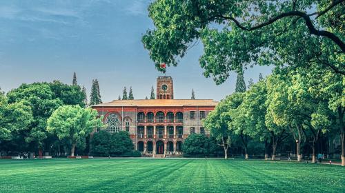 Comparable to a level 5A scenic spot! Is your alma mater one of 10 most beautiful universities in China?
