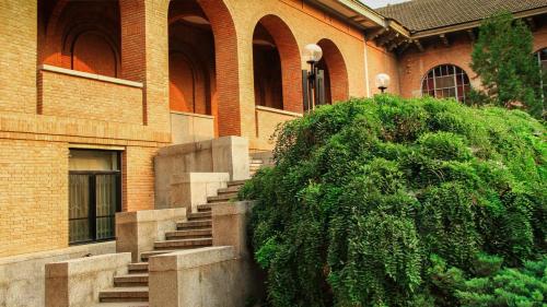 Comparable to a level 5A scenic spot! Is your alma mater one of 10 most beautiful universities in China?