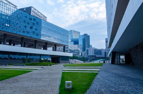 Comparable to a level 5A scenic spot! Is your alma mater one of 10 most beautiful universities in China?