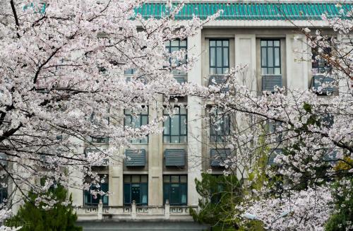 Comparable to a level 5A scenic spot! Is your alma mater one of 10 most beautiful universities in China?