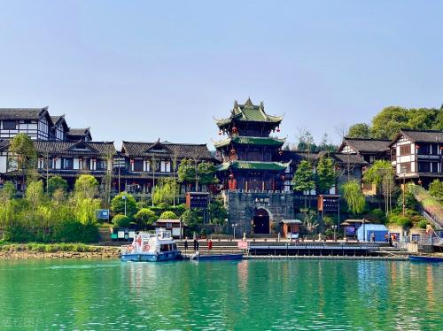 Inventory of Top Ten Ancient Cities of Sichuan