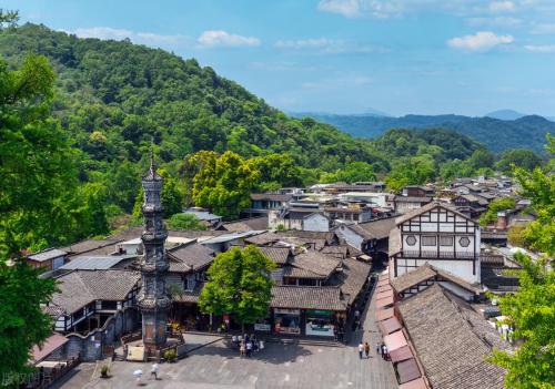 Inventory of Top Ten Ancient Cities of Sichuan