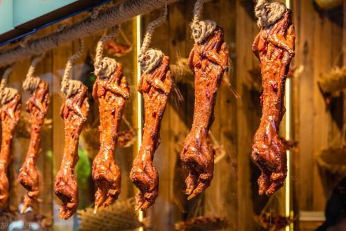 Zigong food strategy: N ways to eat rabbits, how many delicacies have you tried that messed up whole web?