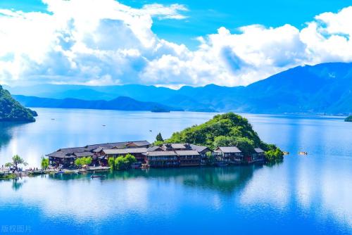 Journey through Yunnan TOP1 - plateau-lake (Lake Erhai) deep in mountains