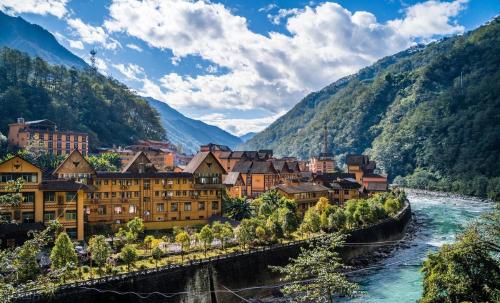 Slow Pace In-Depth Tour (Yunnan) - A 12-day journey through mysteries of western Yunnan with detailed itineraries and strategies