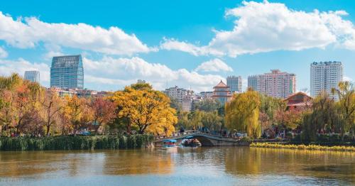 One city, one raider, enjoy Yunnan - spring city of Kunming