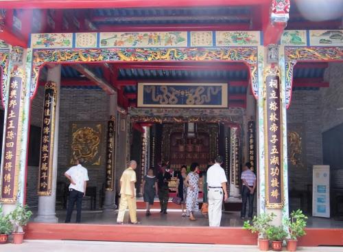One person entered Guangdong and became a founding ancestor, fourteen sons and grandsons of civil servants and military generals, and now there are more than 20 million descendants.