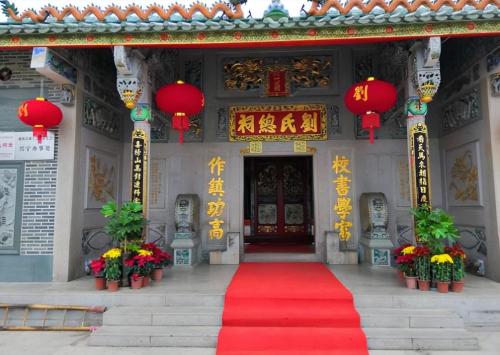 One person entered Guangdong and became a founding ancestor, fourteen sons and grandsons of civil servants and military generals, and now there are more than 20 million descendants.