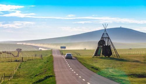 A real pinnacle: These three national highways connect almost all of country's beautiful landscapes with help of self-driving.