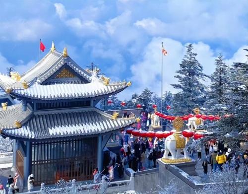 Sichuan is a city no smaller than Chengdu, with three World Heritage Sites and a comfortable life.