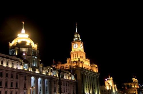 The three Chinese cities most favored by foreigners, Chengdu and Beijing, drop off list one by one.