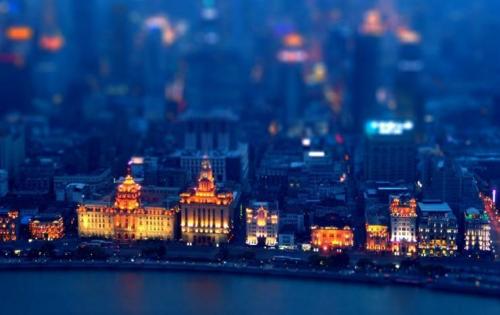 The three Chinese cities most favored by foreigners, Chengdu and Beijing, drop off list one by one.