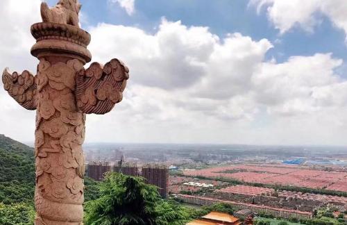 The two richest villages in China are "the first villages in the world" Who do you think is better?
