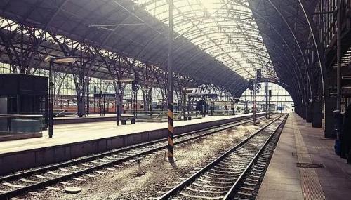Railway stations are named after cities, while airports are usually named after villages and towns. Why?
