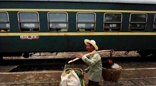 The only free train in China, no need to buy a ticket to take train, anyone can take it
