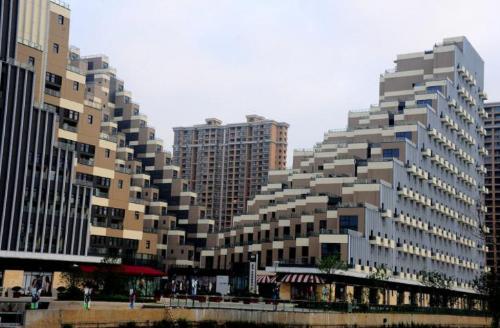 The first county-level city in China with a subway, known as "the strongest county in China", with beautiful scenery.