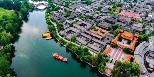 Three cities in China named after fruits sound sweeter than others. How many were you?
