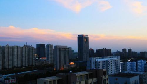 Three cities in China named after fruits sound sweeter than others. How many were you?
