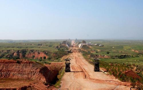 It is said that first "high-speed road" in my country with a length of more than 800 kilometers was built by Qin Shi Huang without grass.