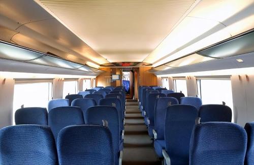 What is difference between high speed rail and road transport? 3 Points That Will Teach You To Identify And You'll Never Go Wrong Again