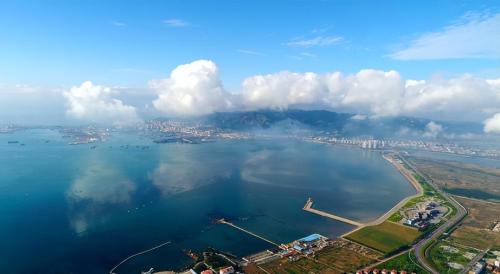 China's next well-known county with retirement potential, beautiful sea views, perfect summer, clean streets and pleasant air.