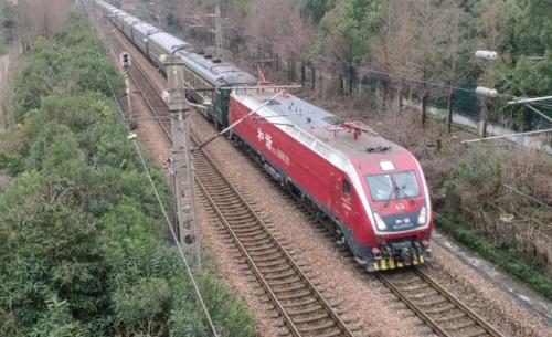 Hangzhou has a "slow train" that passes through 46 stations, whole trip takes 42 hours, and scenery is beautiful along the way.