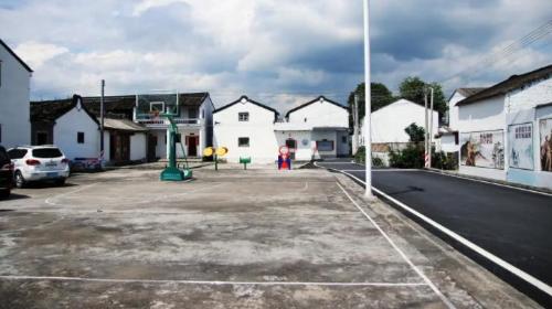 Mysterious Bagua Village Discovered in Guangdong Province, Where Every House Is Taped With The Same Pair Of Couplets And The Layout Is Delicately Surrounded By Water

