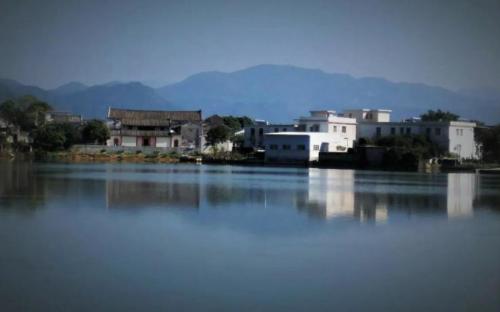 Mysterious Bagua Village Discovered in Guangdong Province, Where Every House Is Taped With The Same Pair Of Couplets And The Layout Is Delicately Surrounded By Water
