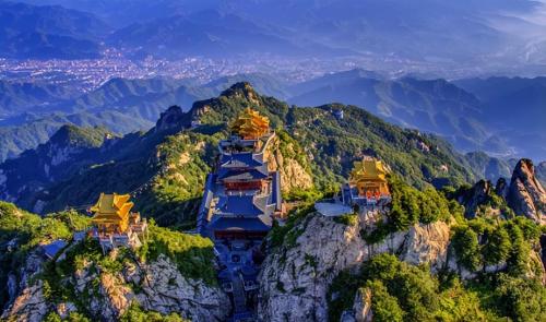 Each of five most beautiful scenic spots in China is like a magical land where foreigners are not allowed to enter or view.
