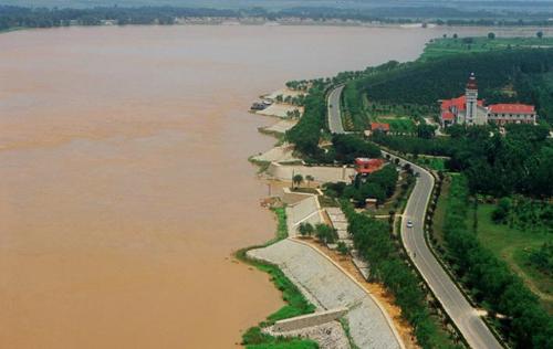 Our country is restoring Yellow River! How big is a super project that costs 500 billion and benefits 400 million people?