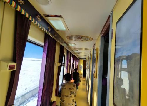 The train, which stretches for 5,000 kilometers, has beautiful scenery along way and is known as a tourist train.