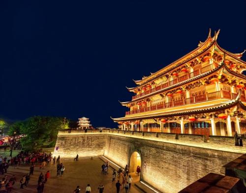 How is Chaozhou's "tide"? Why do Chaoshan people, who are so rich in world, worship Han Yu so much?
