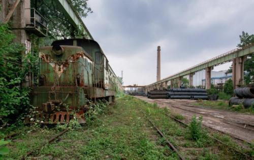 The only steel rail of Qing Dynasty used in our country is still not rusty, and each rail is a priceless treasure.