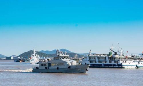 Zhoushan Island, largest island in Zhejiang Province, has a comfortable climate and a beautiful environment suitable for elderly.
