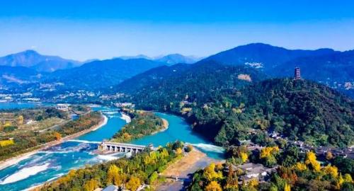 Three cities in Sichuan were "successful" in name change, few knew before name change, one was Dujiangyan.