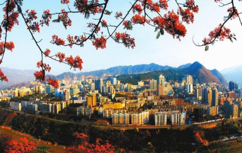 Three cities in Sichuan were "successful" in name change, few knew before name change, one was Dujiangyan.