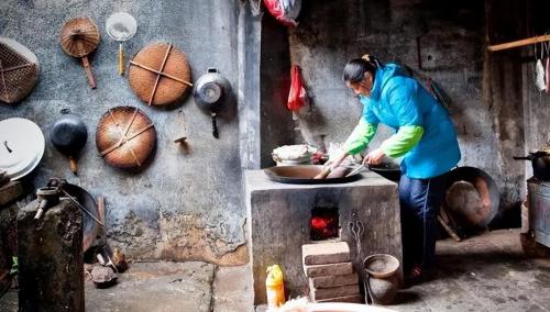 Where do hard-working Hakkas come from? Why are Hakki not a minority?