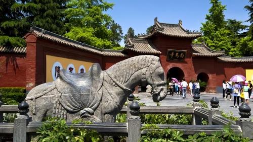 All five famous temples in China are good places to pray. How many of them have you visited?
