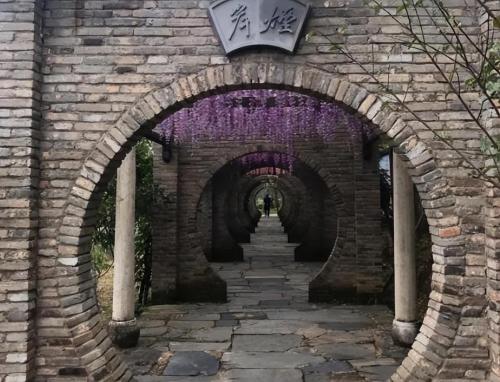 The ideal city for retirees in Jiangxi was originally part of Anhui Province, with a pleasant climate and beautiful scenery.

