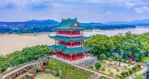 6 Best Places in China to Chat Alone, Experience the Calm Life, Beautiful Scenery, and Pleasant Climate