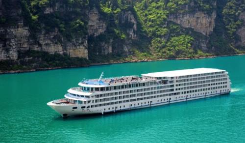 Century Legend cruise, 11 days and 10 nights from Nanjing to Chongqing, itinerary and quote, scenery is beautiful along way