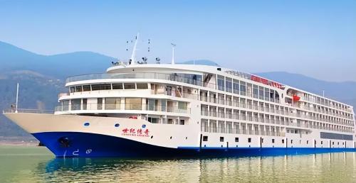 Century Legend cruise, 15 days and 14 nights from Shanghai to Chongqing Sheshui, scenery is beautiful along way