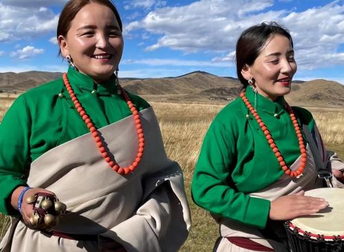Tibetan girls don't want to marry Han Chinese? Why do few Tibetan girls marry Han boys?