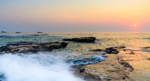 Guangxi, a small home island with a temperature of 23°C, does not lose to Phuket Tourists: this place is too suitable for retirement age