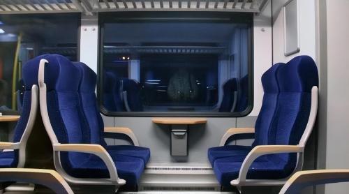 A high-speed rail ticket without a seat is not a permanent ticket! Those who bought a ticket without a seat do not stand honestly all time