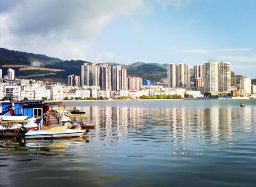 City fit for elderly, former "Little Hong Kong" of Yunnan, a flat paradise
