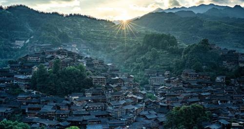 The only province in China without plains, houses are built on rocks, and every scenery is beautiful
