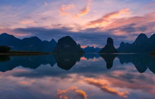 The way out is Vietnam! This border town of "Chinese-Vietnamese mixed blood" is a new resort for living and retiring.