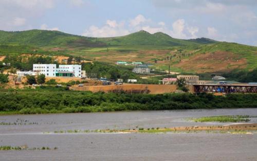 This "suffering" town can see sea at a glance, but never reaches sea